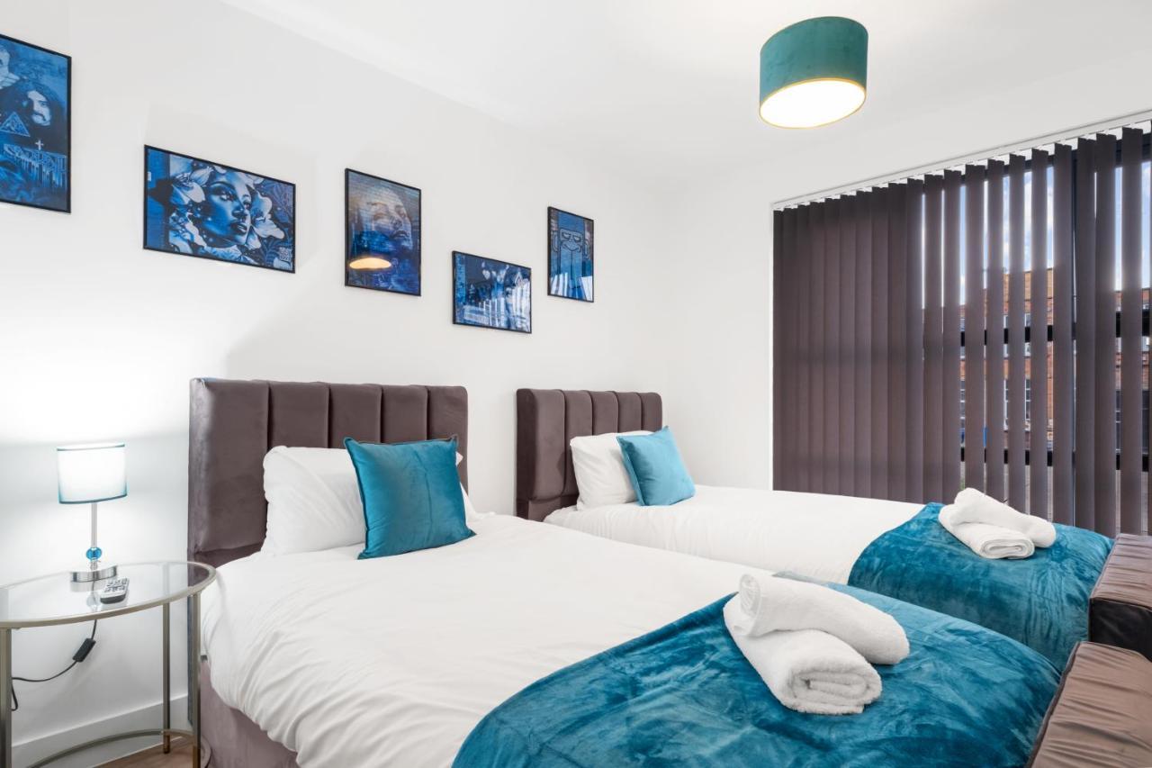 Ebra Stays - Choice Of 2 Or 3 Individual Beds - Luxury New Build Apartment ✪ City Centre, Digbeth ✓ Smart Tv'S & Large Corner Sofa - Birmingham Luaran gambar