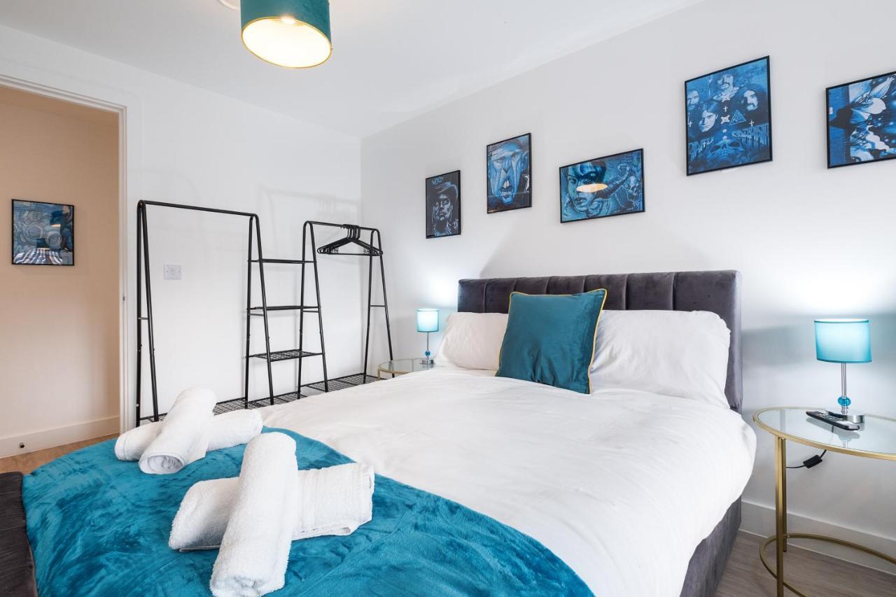 Ebra Stays - Choice Of 2 Or 3 Individual Beds - Luxury New Build Apartment ✪ City Centre, Digbeth ✓ Smart Tv'S & Large Corner Sofa - Birmingham Luaran gambar